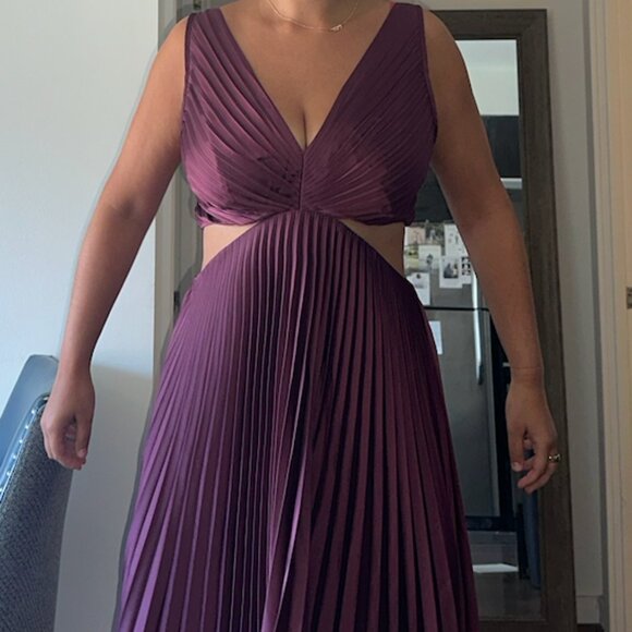 Fitch Cocktail Dress Abercrombie Cut Out, Maroon - Picture 2 of 8